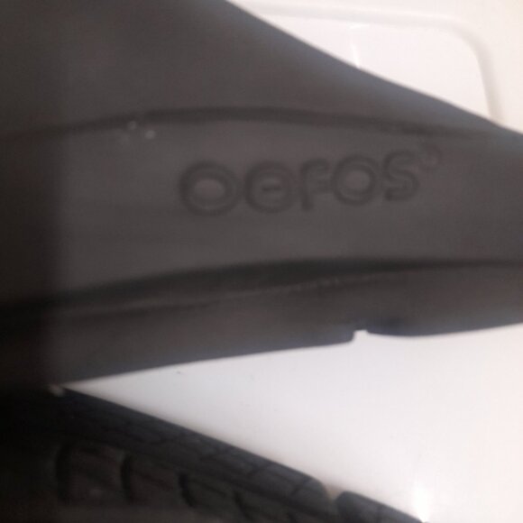 OOFOS - Black Slide Sandals M7/W9 - Picture 6 of 9